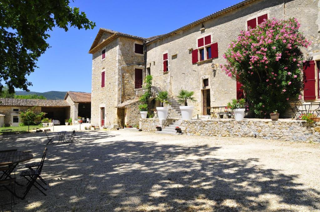 Gites Du Domaine Des Dames Vallon-Pont-dʼArc Szoba fotó